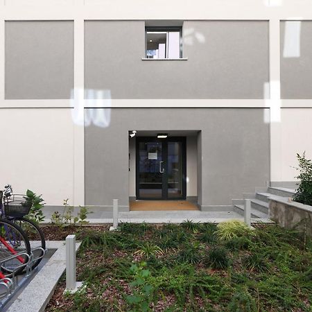 Mila Apartments Cavalcabo Милано Екстериор снимка