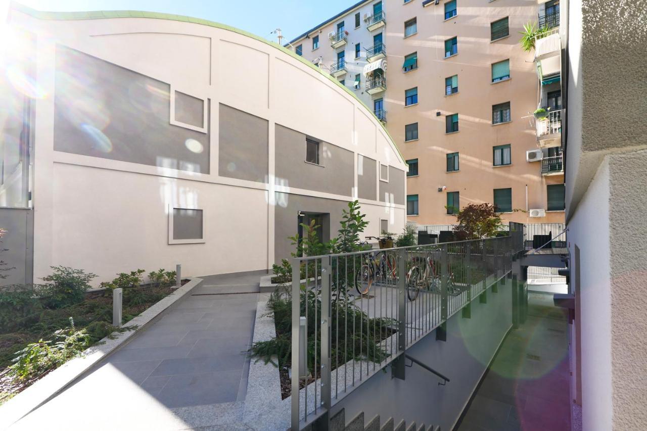 Mila Apartments Cavalcabo Милано Екстериор снимка